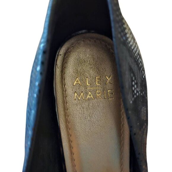 Alex Marie Black Pumps Romatic Lace look pattern 2" heel Size 7 M - Picture 6 of 12